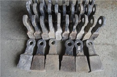 破碎機錘頭批發(fā)商四川破碎機錘頭南馬聯(lián)嘉熱情服務